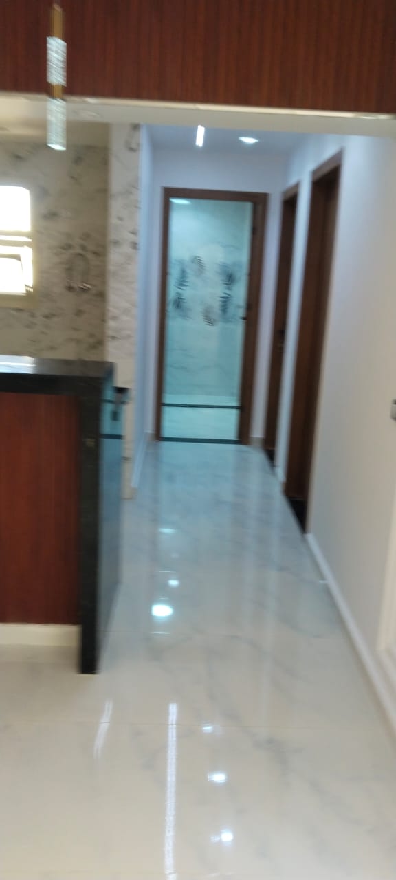 شقه للبيع دور تالت مرحله تالته تشطيب سوبر لوكس نموذج H